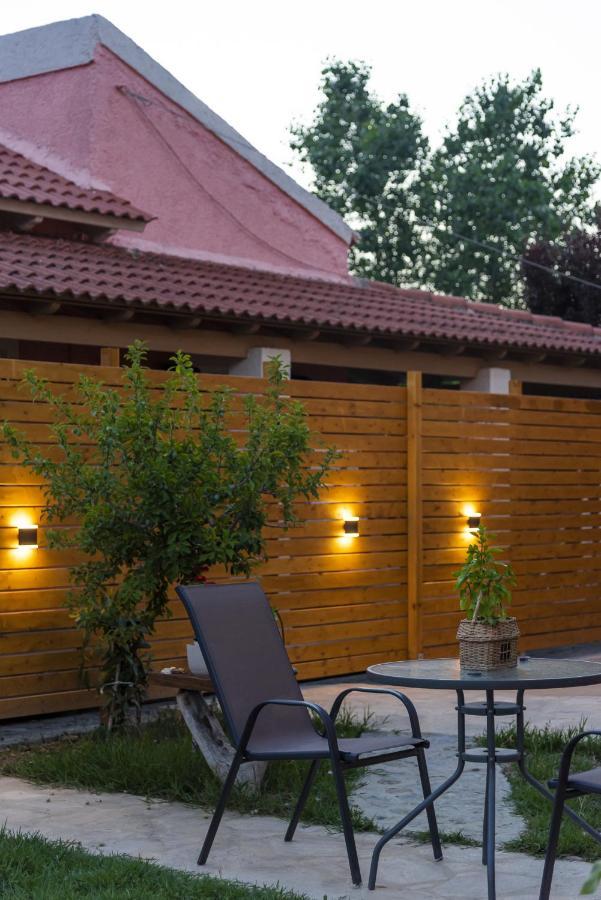 Burnelia Vacation House Lefkímmi Eksteriør bilde